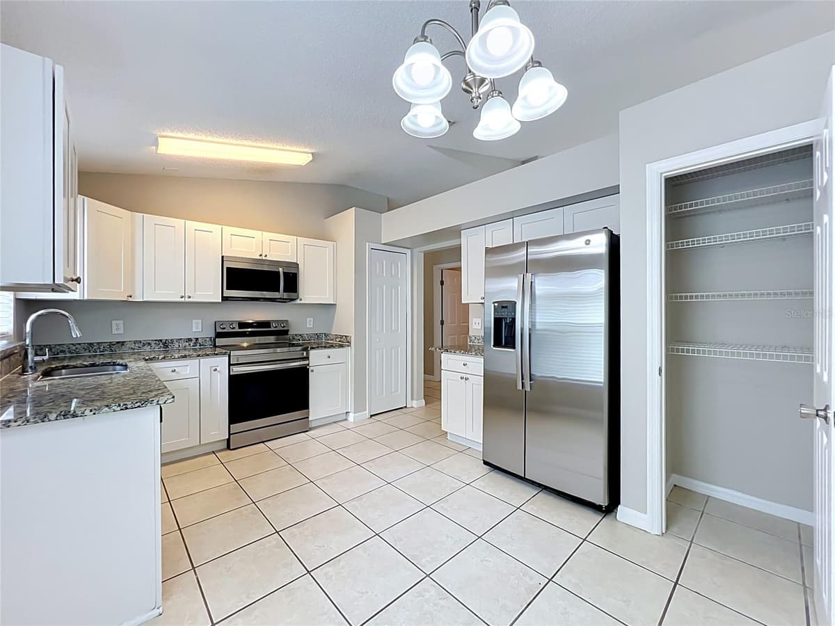 1005 WINDING WATER WAY — photo 5 of 25