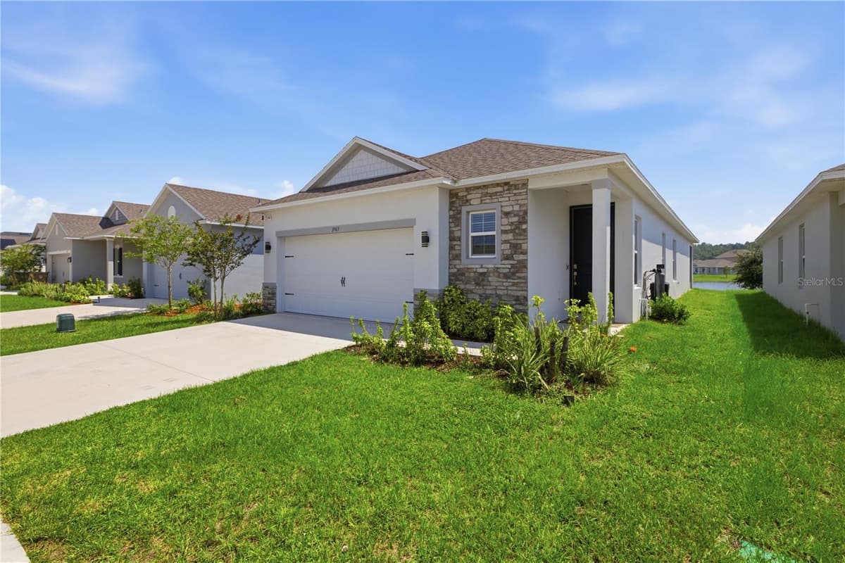 3963 SAGEFIELD DRIVE — photo 4 of 48