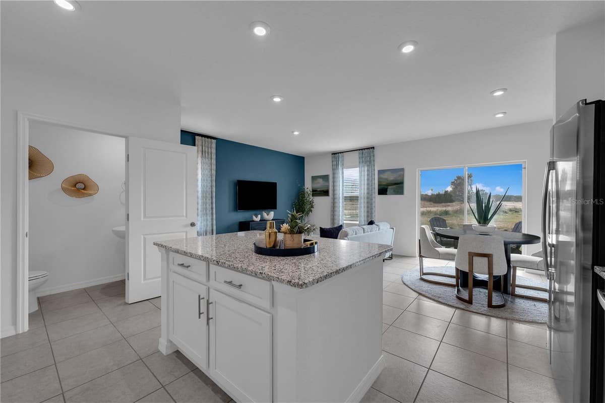 208 CUBAN ROYAL PALM WAY — photo 9 of 45
