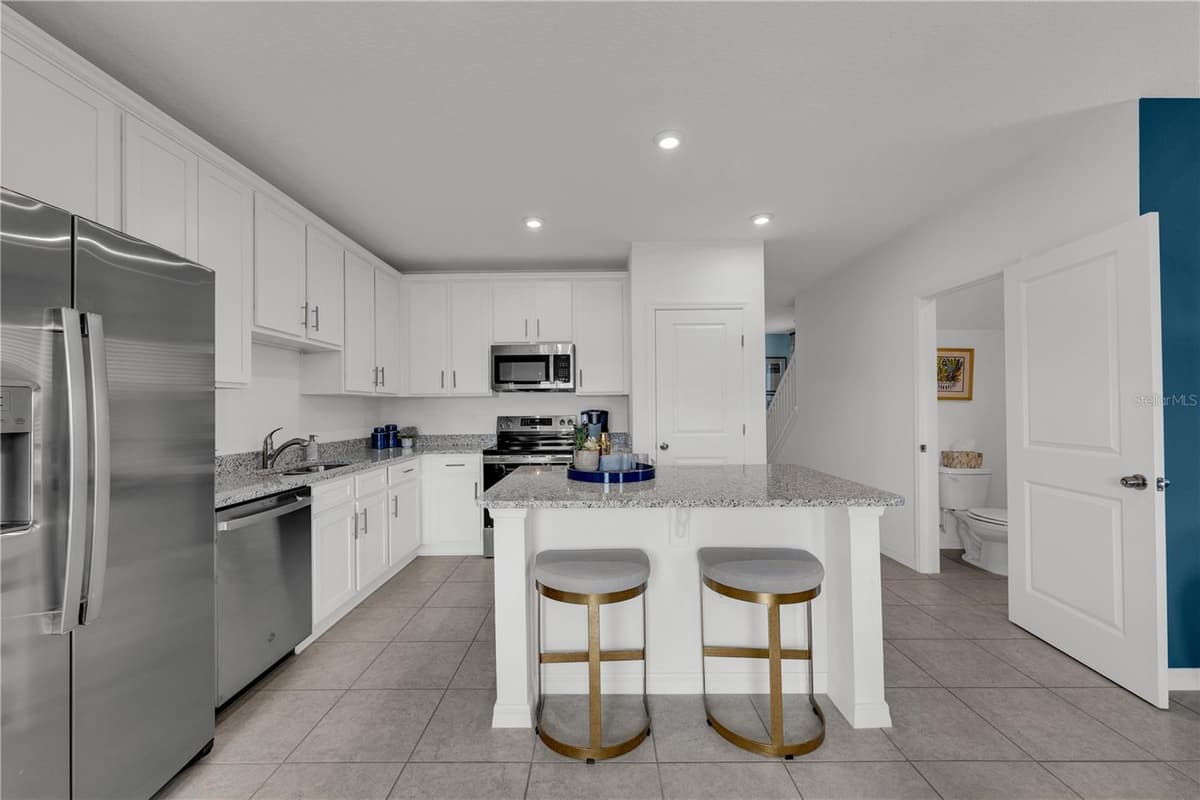 208 CUBAN ROYAL PALM WAY — photo 13 of 45