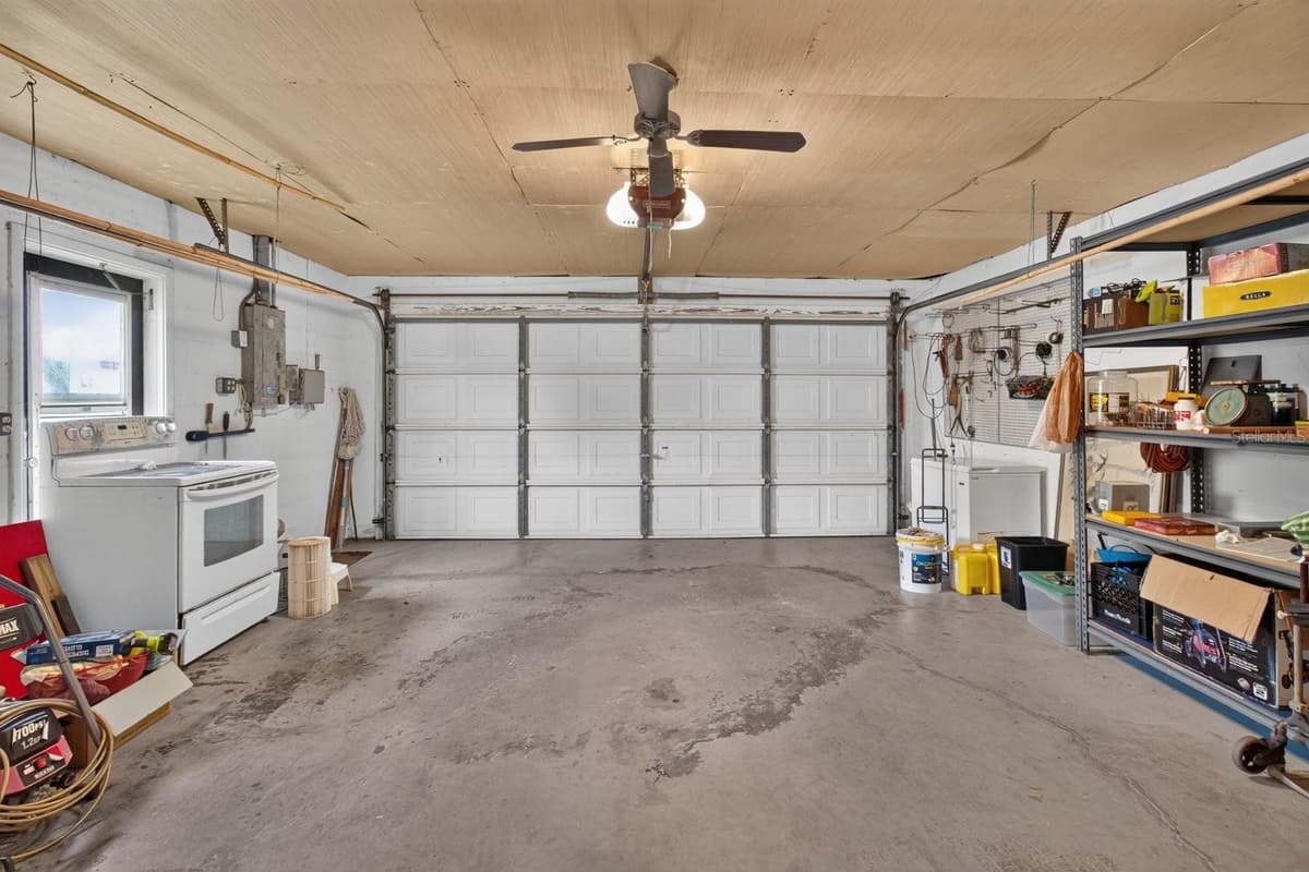 9615 TOWANDA LANE — photo 33 of 41