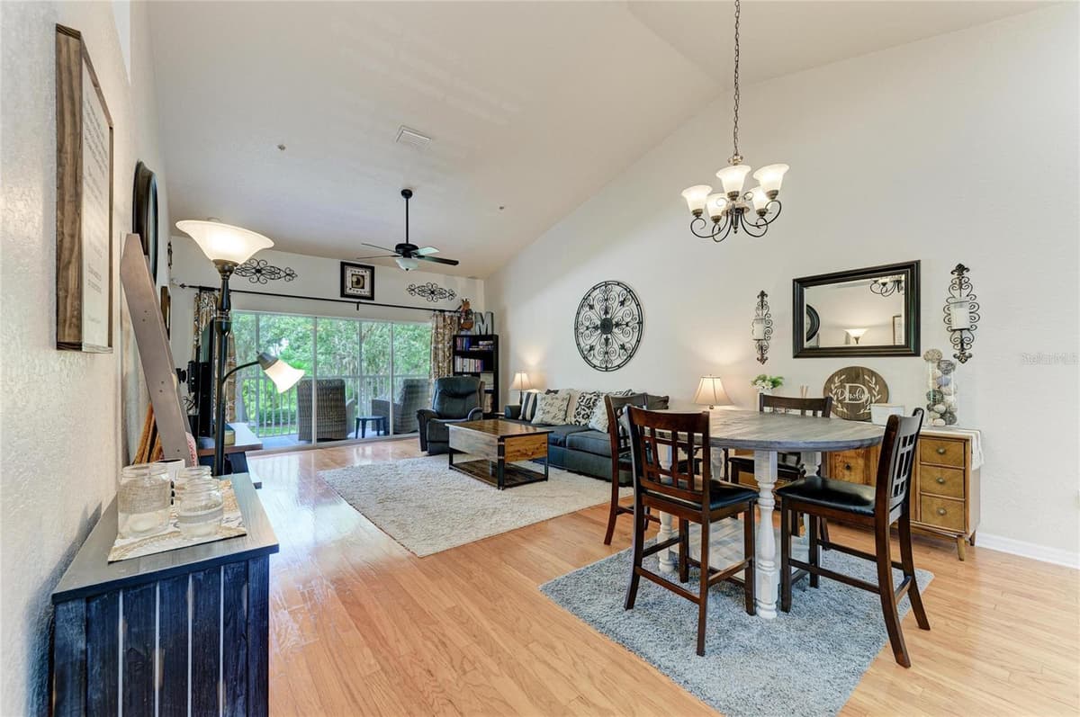 7126 CEDAR HOLLOW CIRCLE — photo 25 of 55