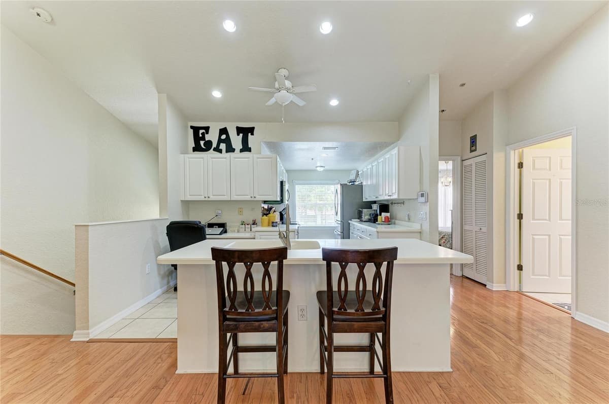 7126 CEDAR HOLLOW CIRCLE — photo 18 of 55
