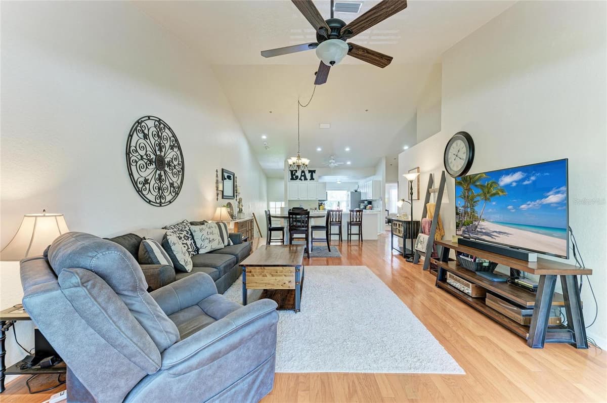7126 CEDAR HOLLOW CIRCLE — photo 28 of 55
