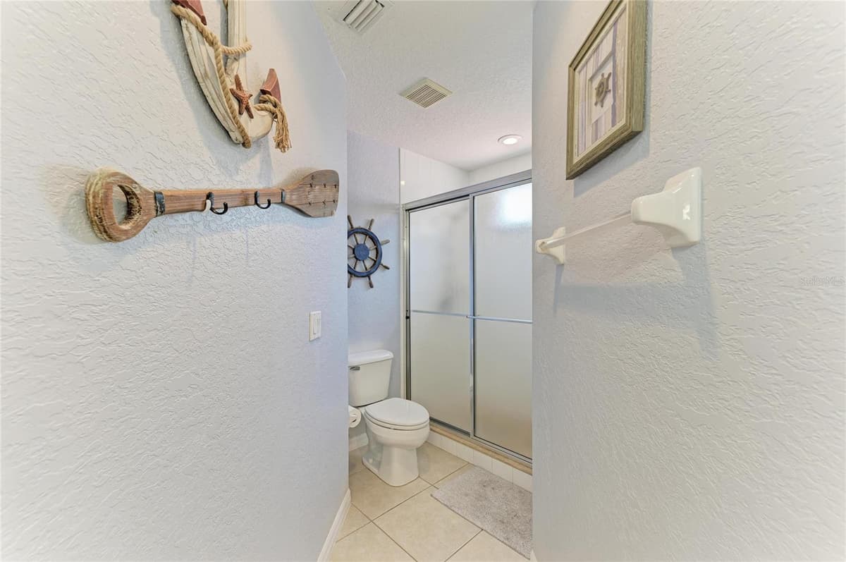 7126 CEDAR HOLLOW CIRCLE — photo 35 of 55
