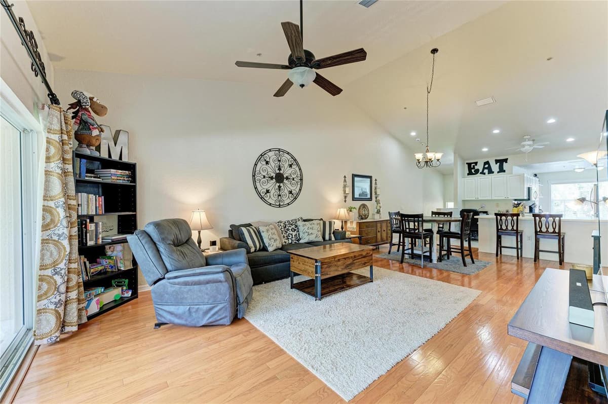 7126 CEDAR HOLLOW CIRCLE — photo 27 of 55