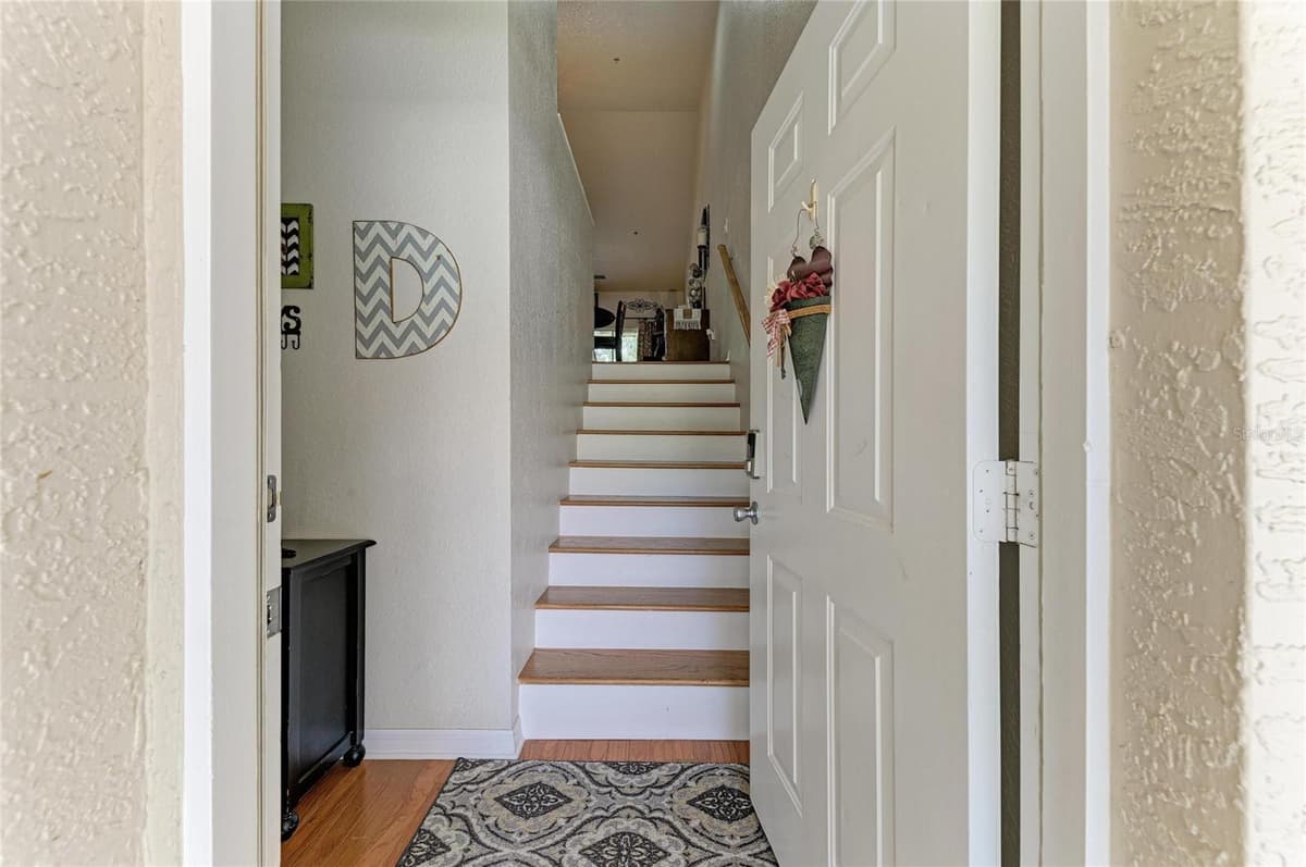 7126 CEDAR HOLLOW CIRCLE — photo 11 of 55