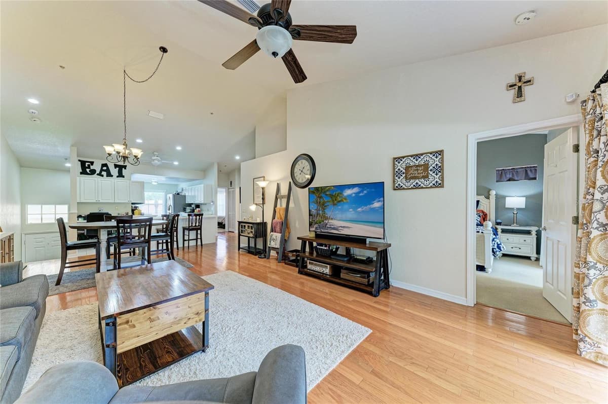 7126 CEDAR HOLLOW CIRCLE — photo 29 of 55
