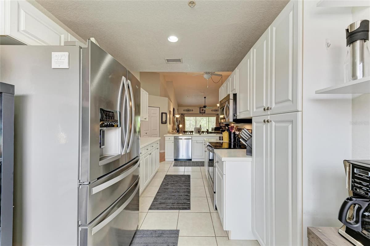 7126 CEDAR HOLLOW CIRCLE — photo 23 of 55