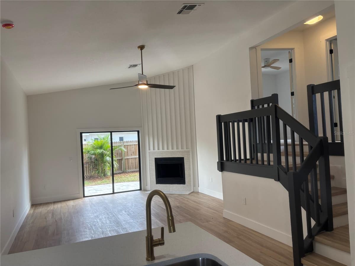 1107 GOSHEN ROAD — photo 3 of 29