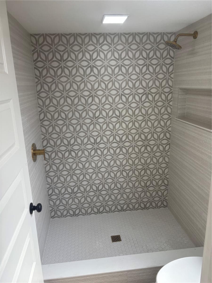 1107 GOSHEN ROAD — photo 9 of 29