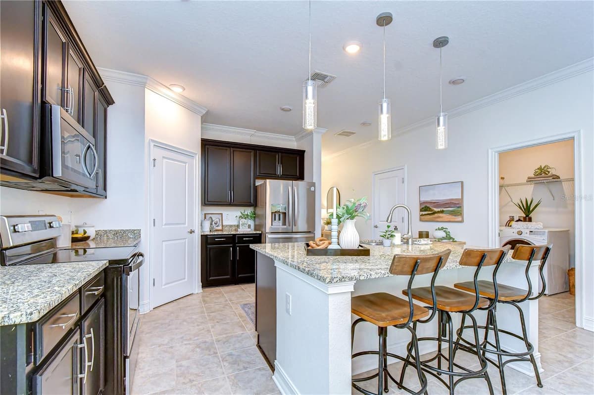 4749 ROLLING GREEN DRIVE — photo 6 of 35