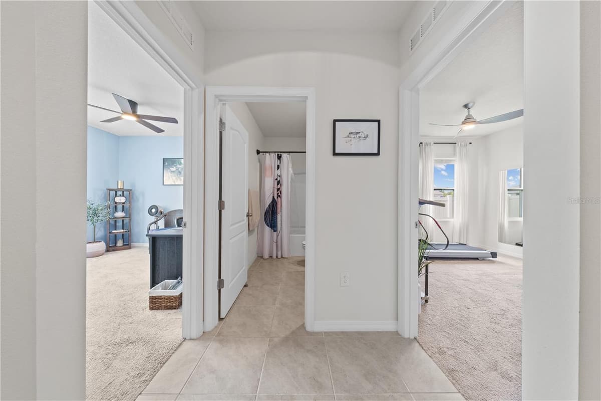 907 GUADALUPE — photo 4 of 49