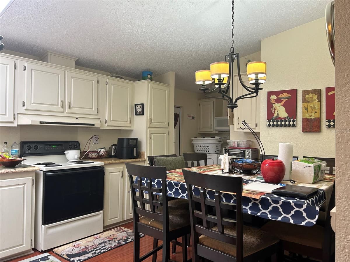 731 POLO PARK EAST BOULEVARD — photo 2 of 22