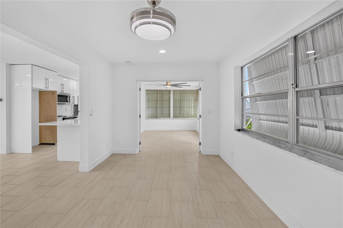 719 18TH STREET — photo 16 of 43