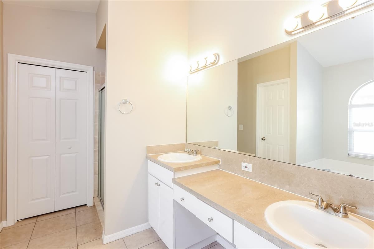 1717 ERIN BROOKE DRIVE — photo 10 of 15