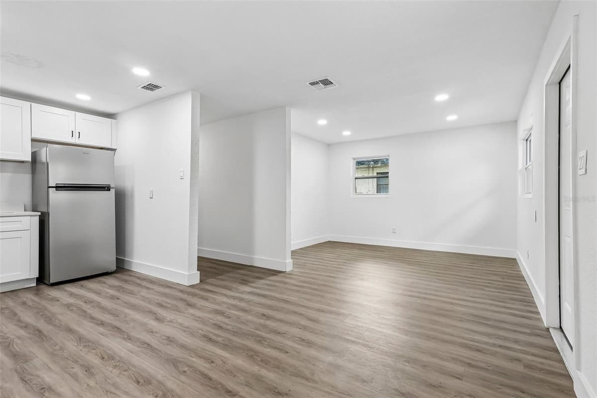 1207 32ND STREET — photo 6 of 20
