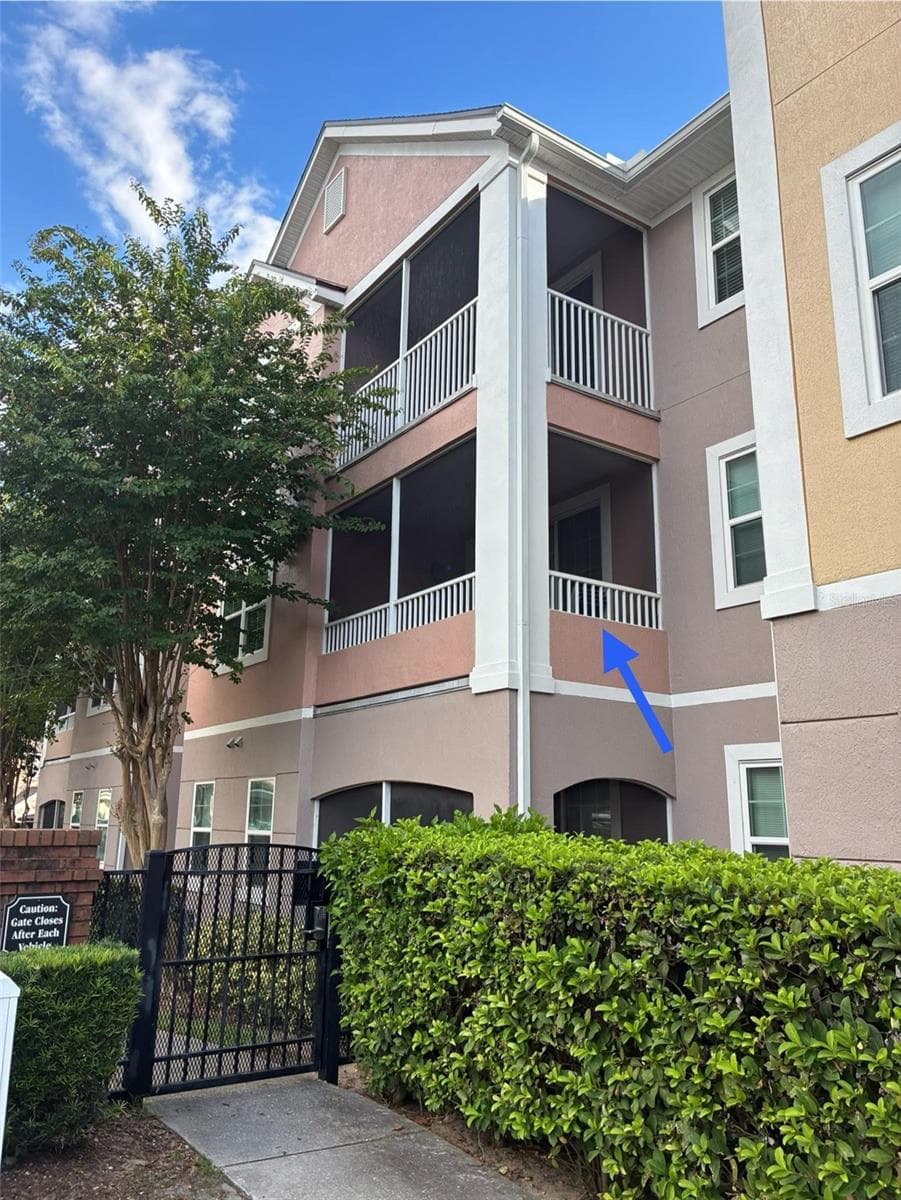 3315 PARKCHESTER SQUARE BOULEVARD — photo 2 of 23