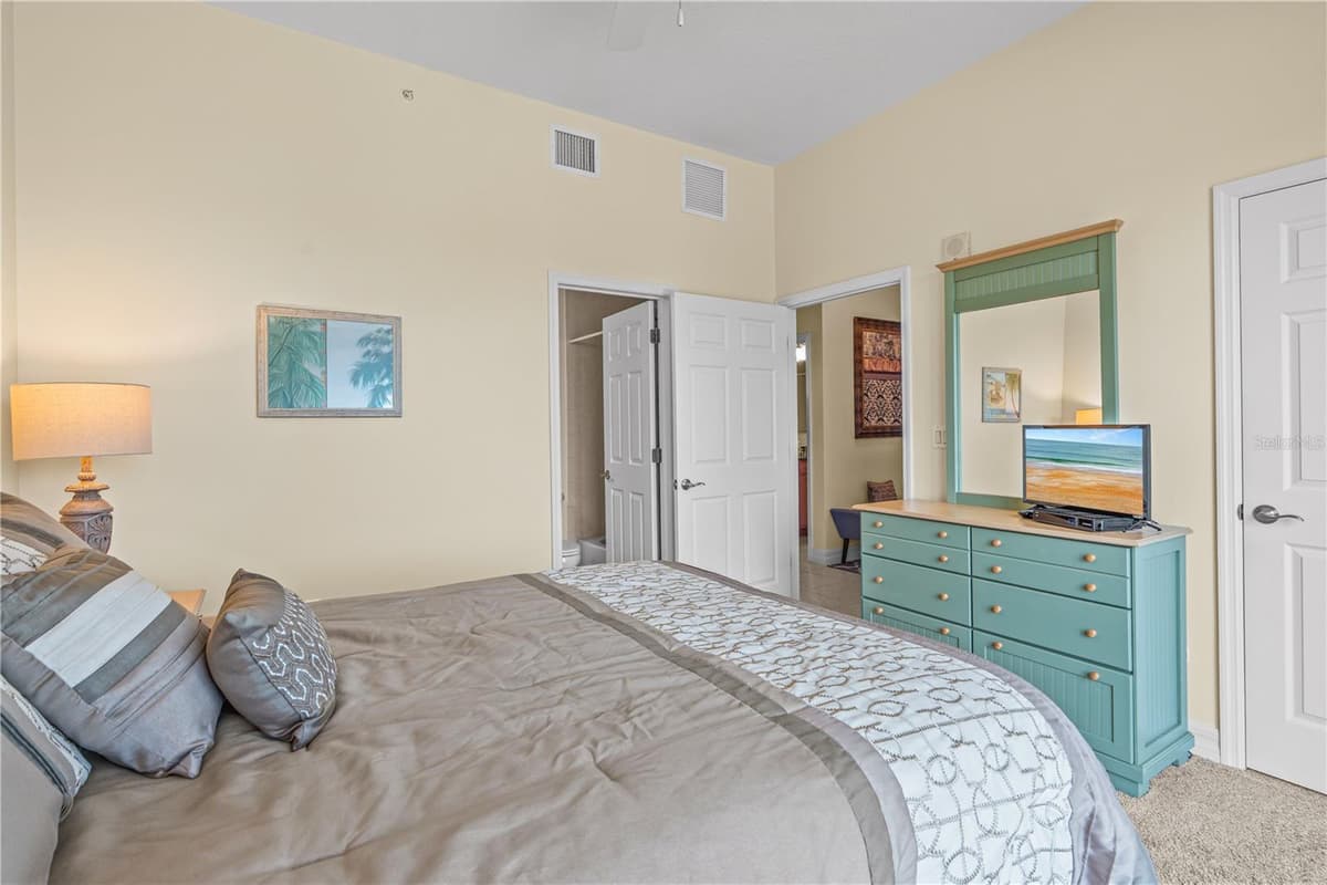 1705 ATLANTIC AVENUE — photo 34 of 57