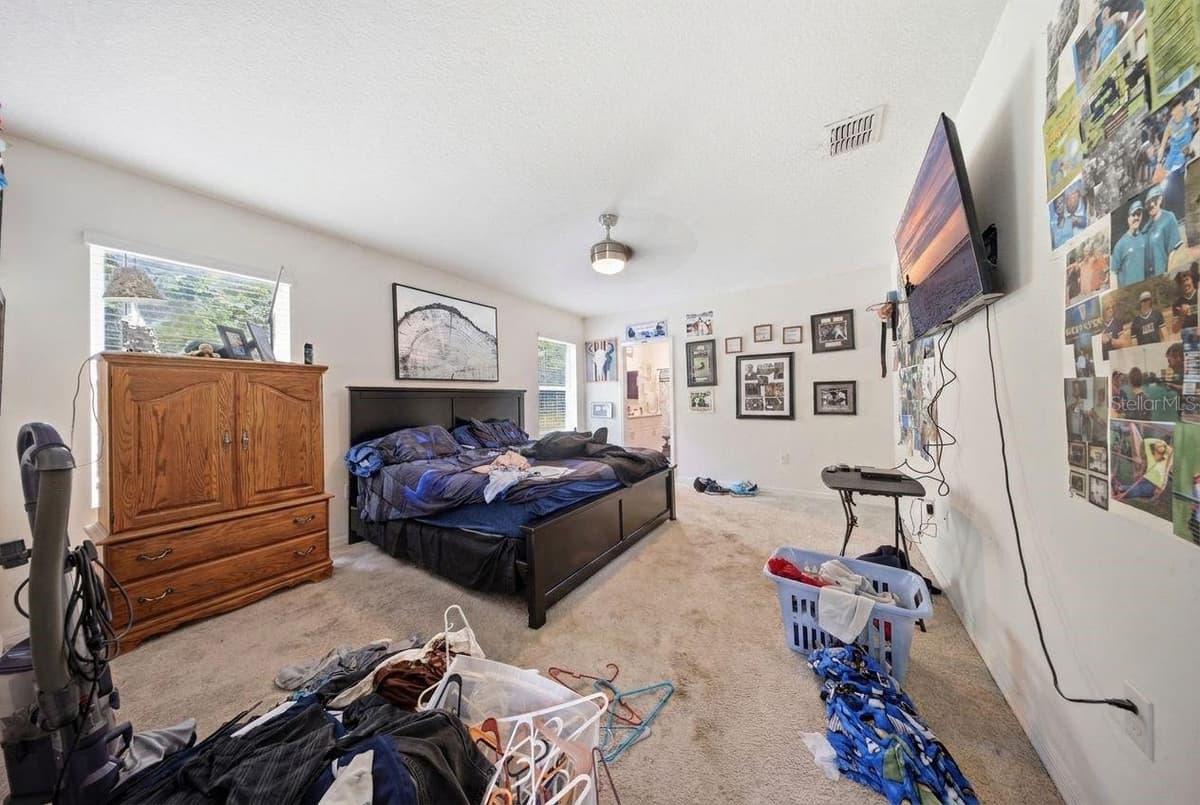 209 MEGHAN CIR — photo 18 of 44