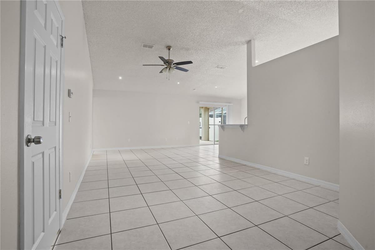 1513 INDIAN OAKS TRAIL — photo 9 of 39