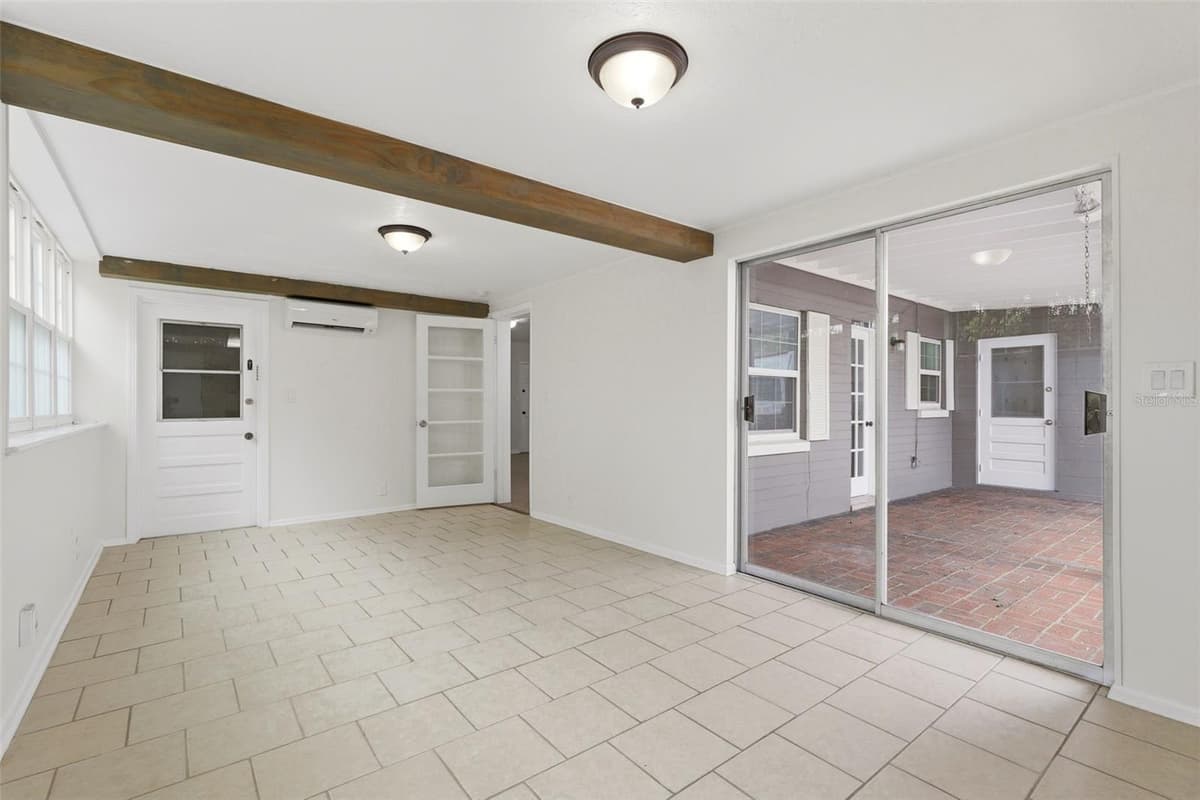 724 BRAIDWOOD LANE — photo 17 of 45
