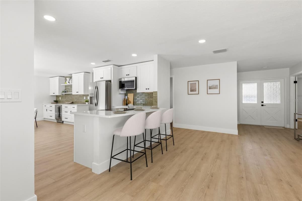 2718 WOODHALL TERRACE — photo 10 of 32