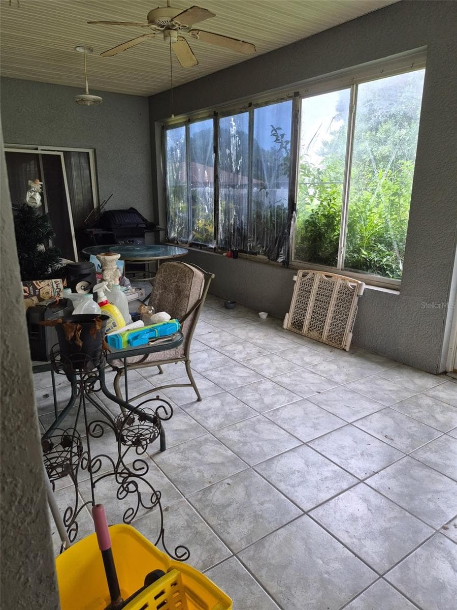 3163 FOREST CREEK DRIVE — photo 24 of 44