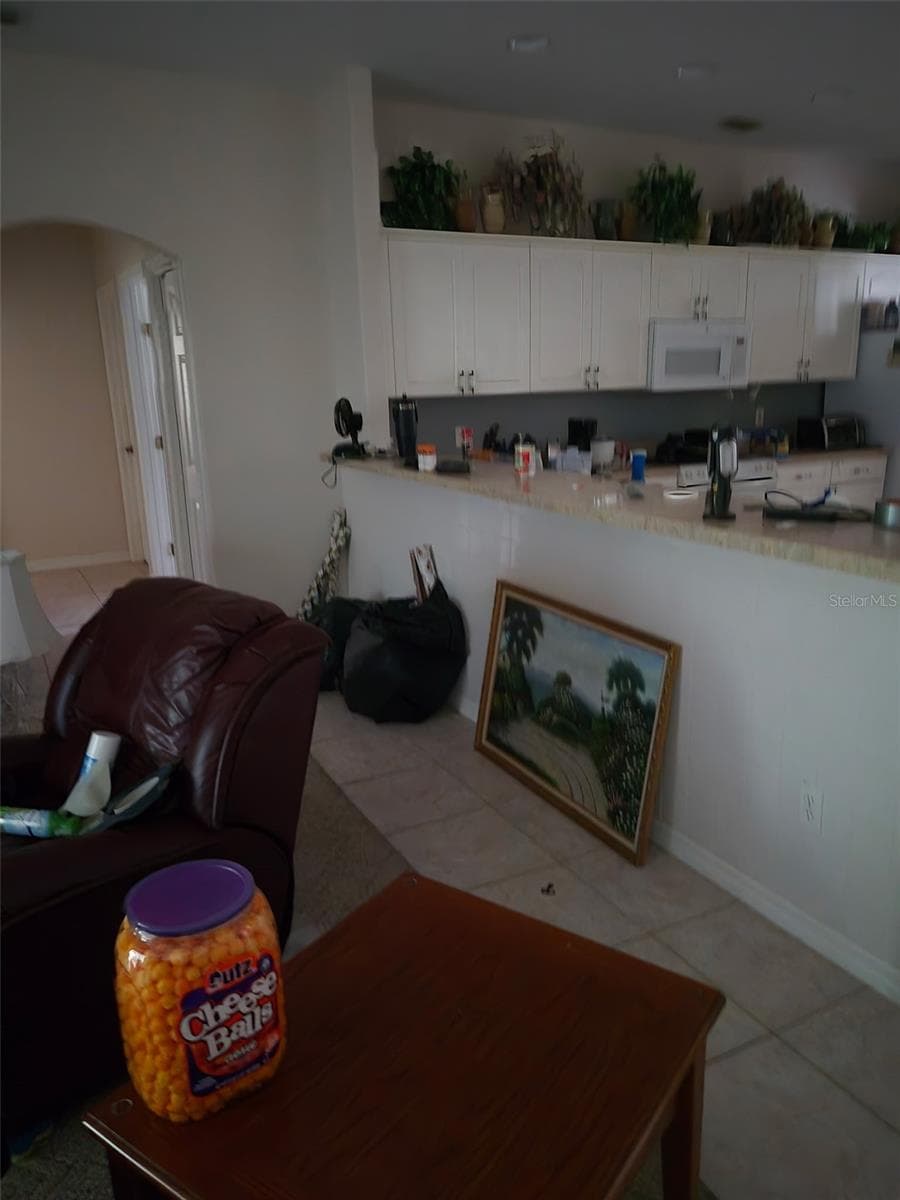 3163 FOREST CREEK DRIVE — photo 9 of 44