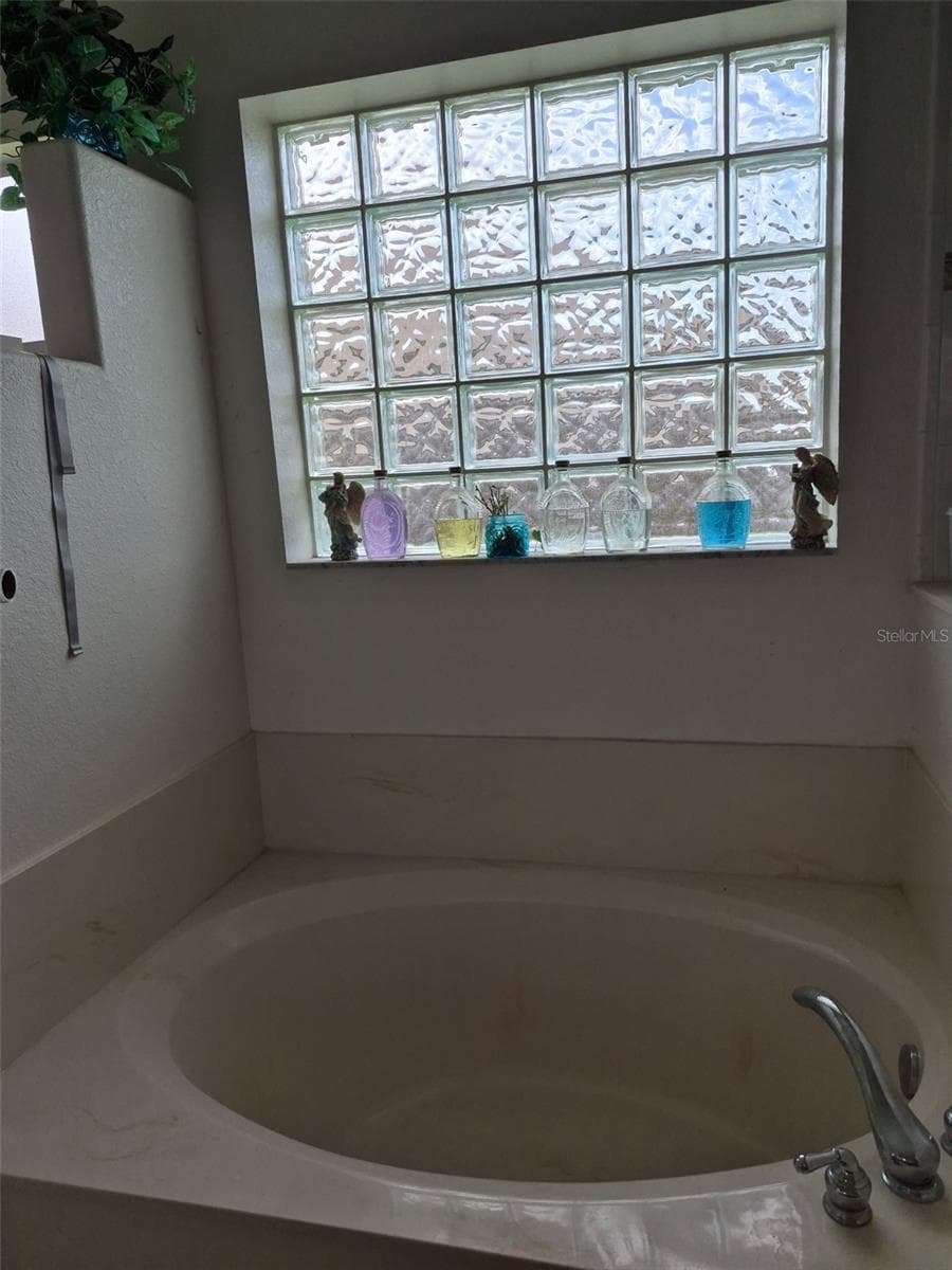 3163 FOREST CREEK DRIVE — photo 35 of 44