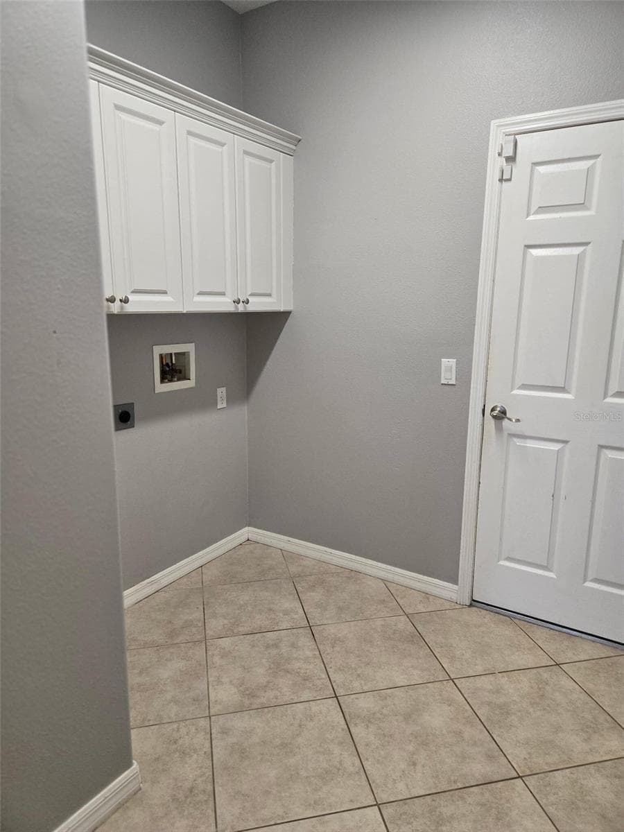 2739 ATWATER DRIVE — photo 10 of 14