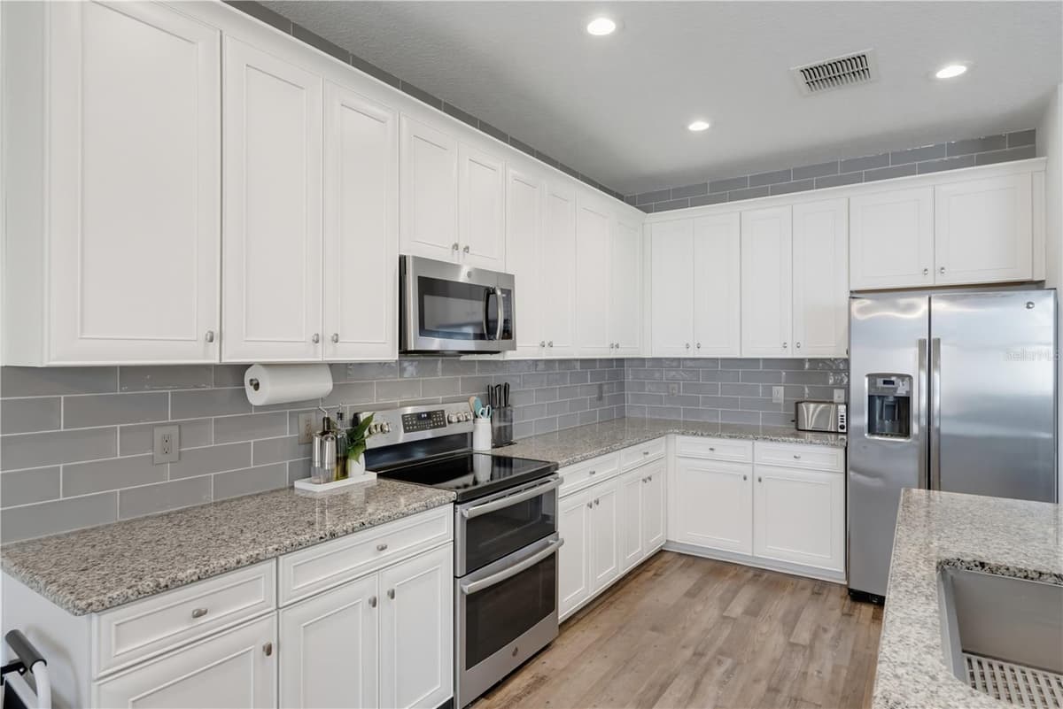7903 LAGO MIST WAY — photo 24 of 71