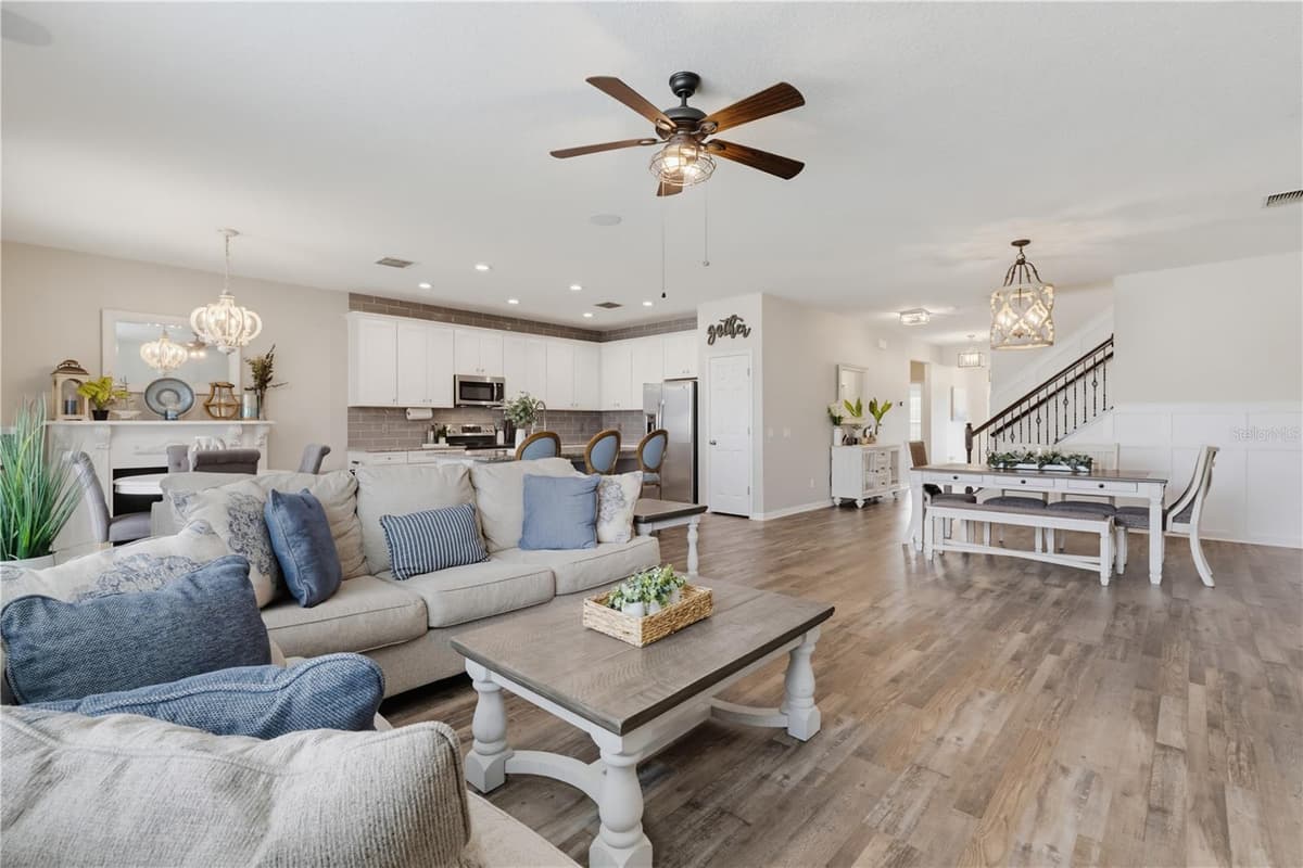 7903 LAGO MIST WAY — photo 16 of 71