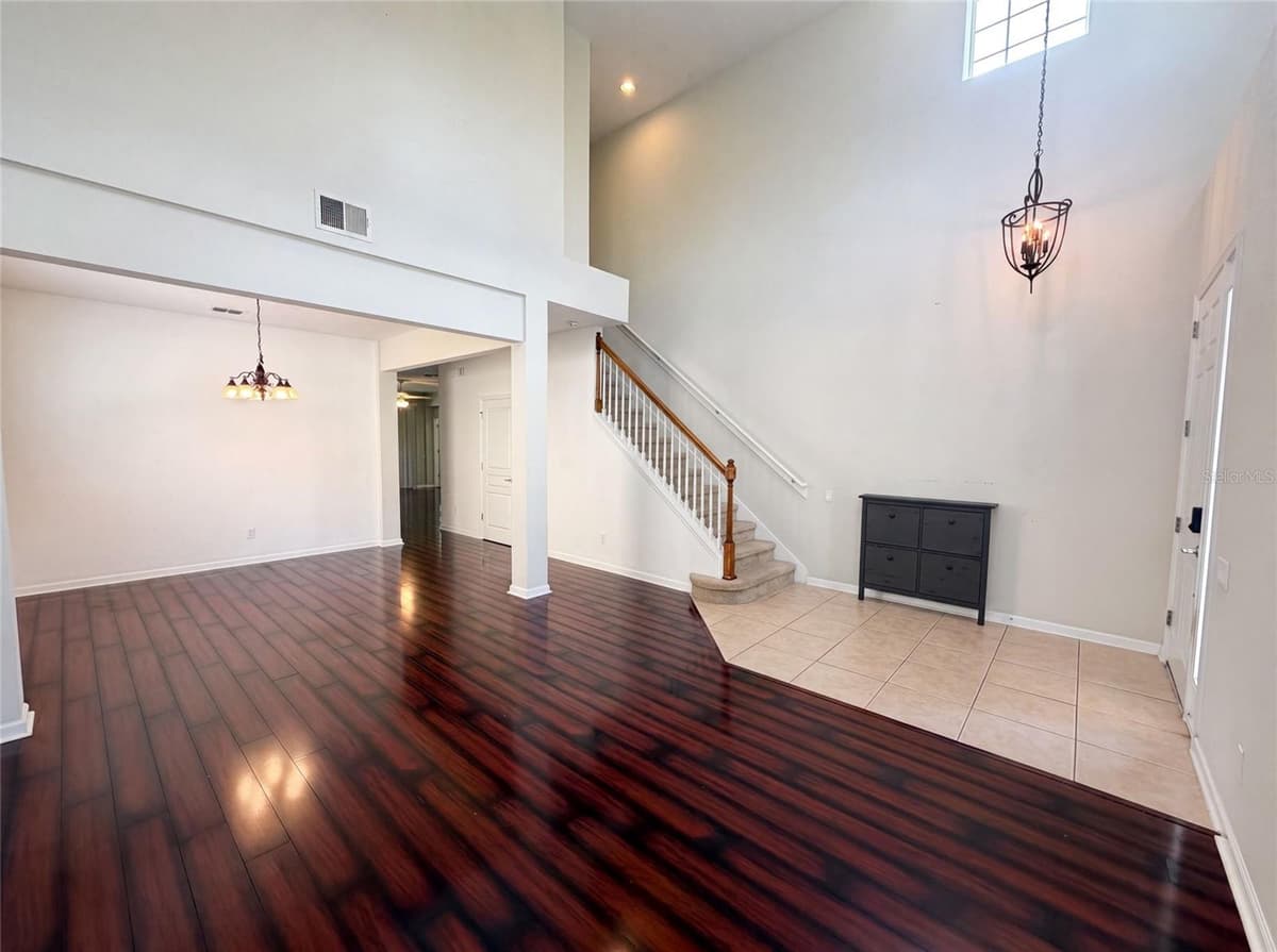 13228 ROSKIN LANE — photo 3 of 34