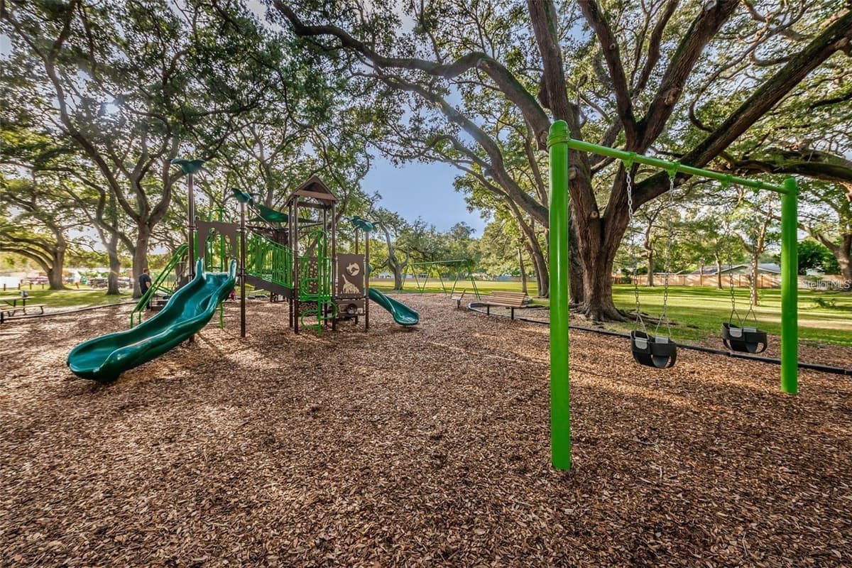 1622 DALE CIRCLE — photo 48 of 53