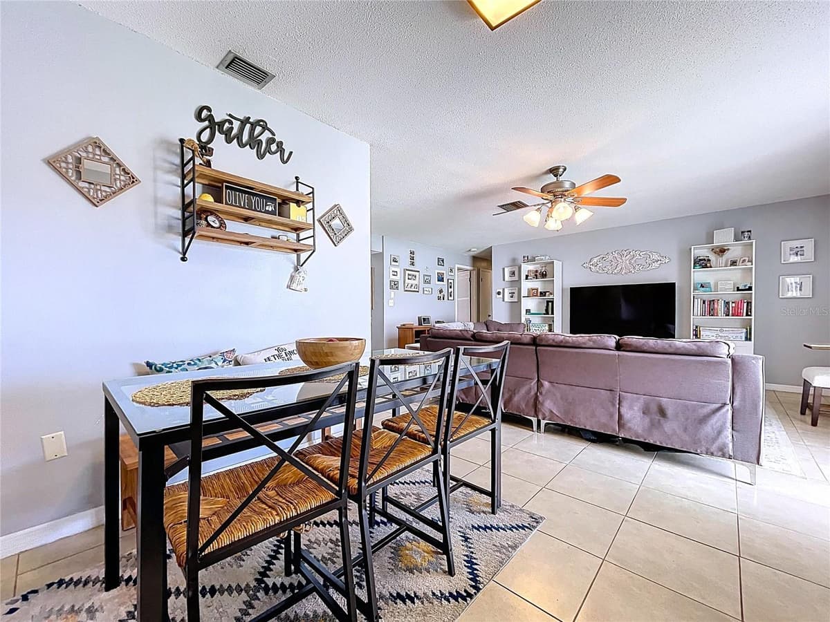 1622 DALE CIRCLE — photo 13 of 53