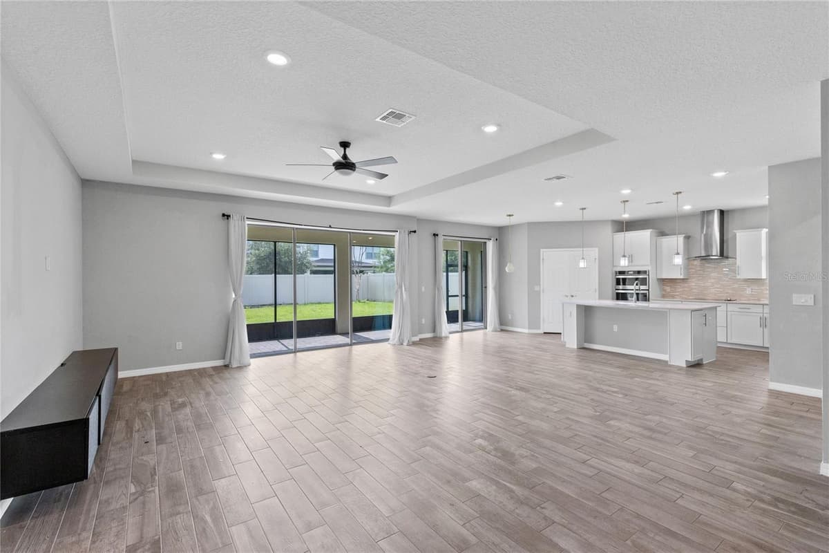 2754 MATERA DRIVE — photo 8 of 34