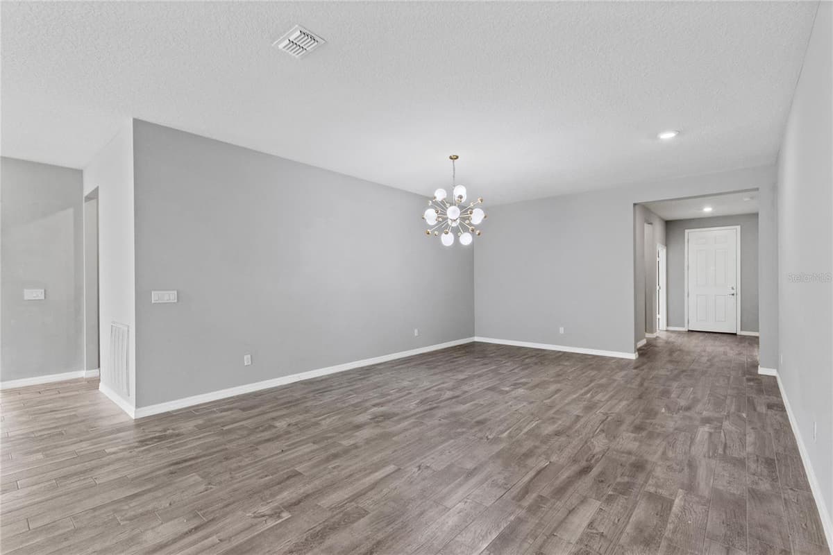 2754 MATERA DRIVE — photo 9 of 34