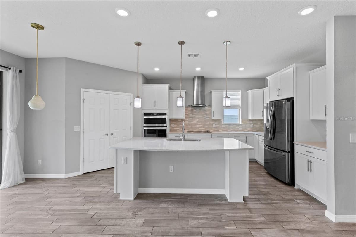 2754 MATERA DRIVE — photo 3 of 34