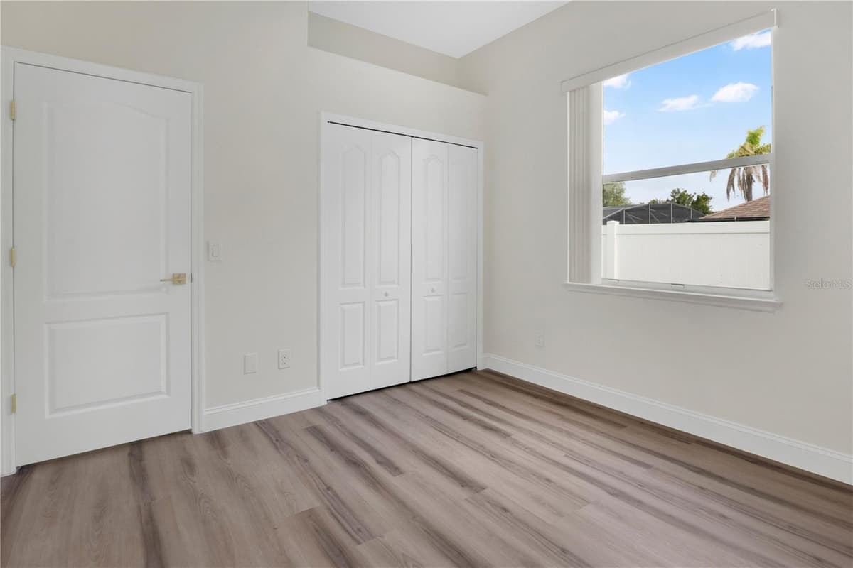13149 LAKEWIND DRIVE — photo 38 of 47