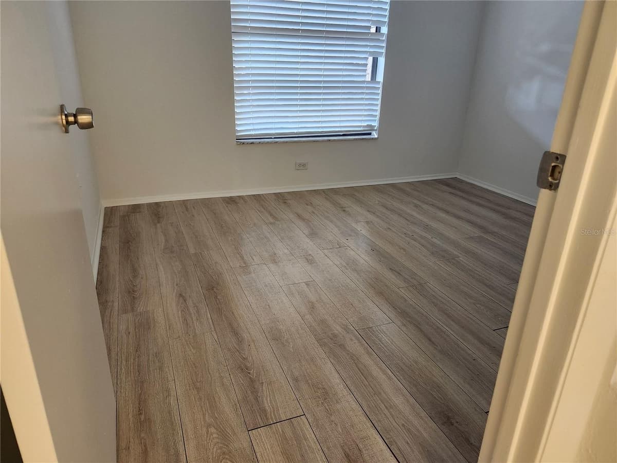 2808 60TH AVENUE — photo 4 of 14