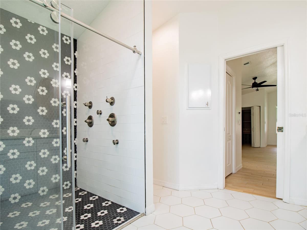 31439 STIRRUP LANE — photo 36 of 49