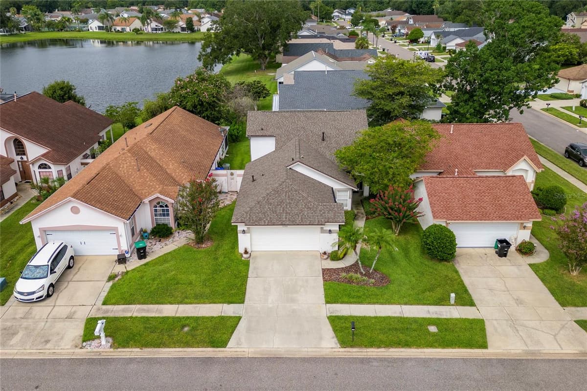 11206 PURPLE PLUM COURT — photo 10 of 47