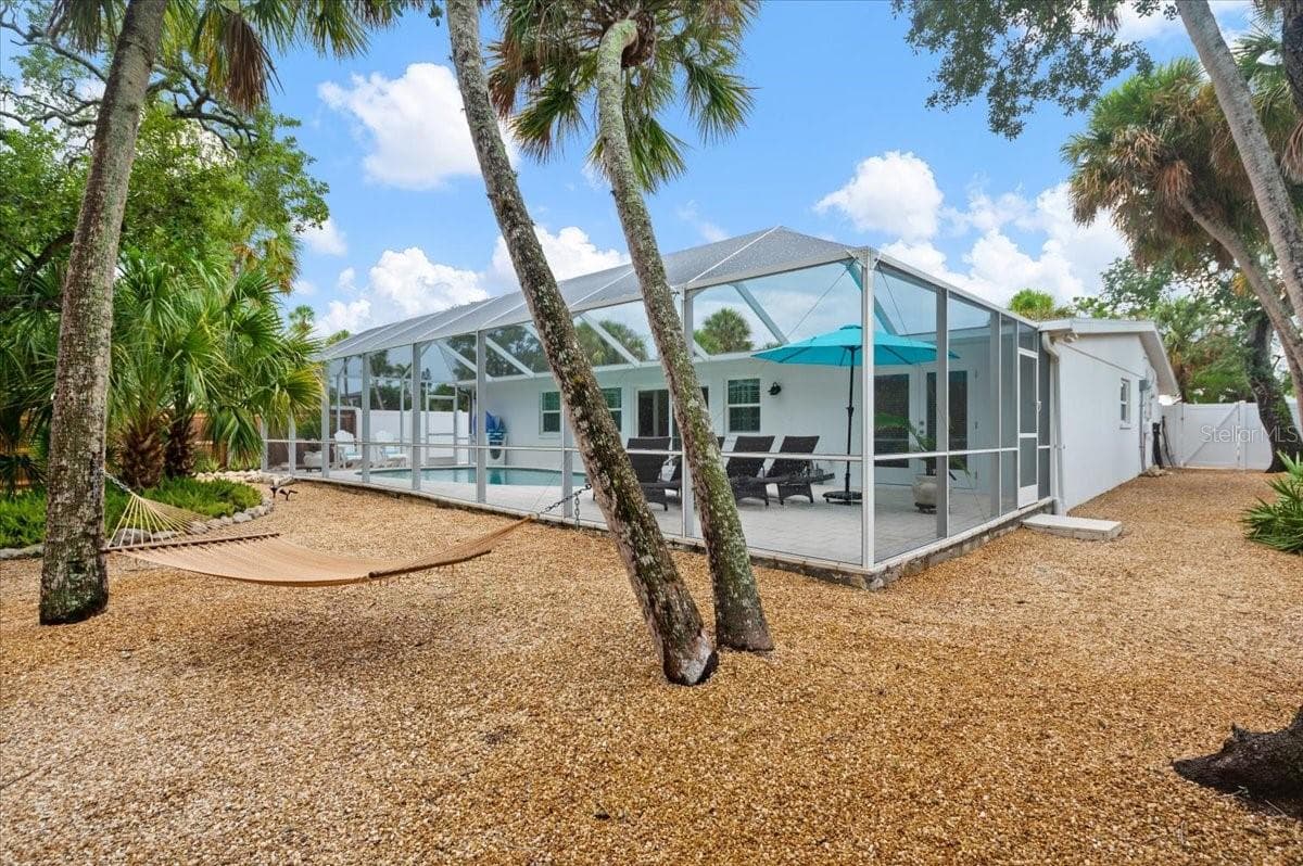5125 SANDY BEACH AVENUE — photo 3 of 41