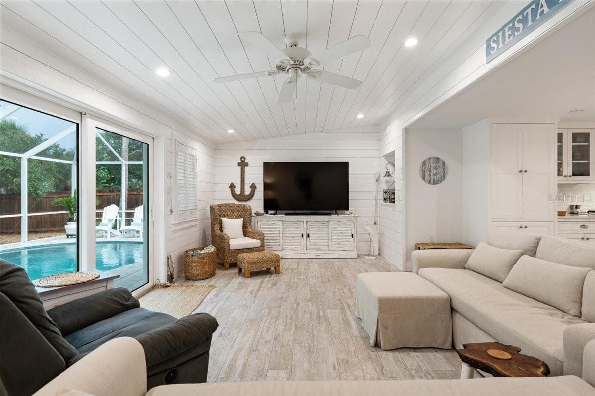 5125 SANDY BEACH AVENUE — photo 9 of 41