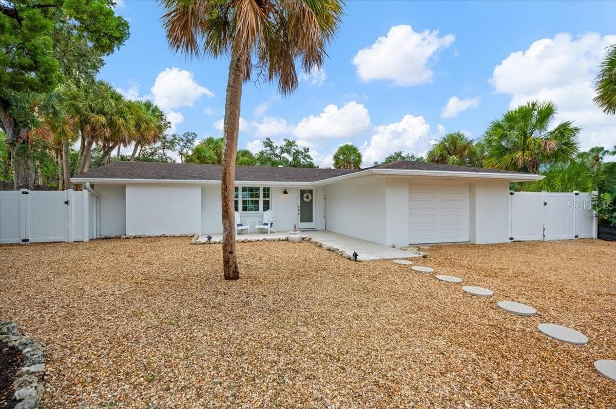 5125 SANDY BEACH AVENUE — photo 36 of 41