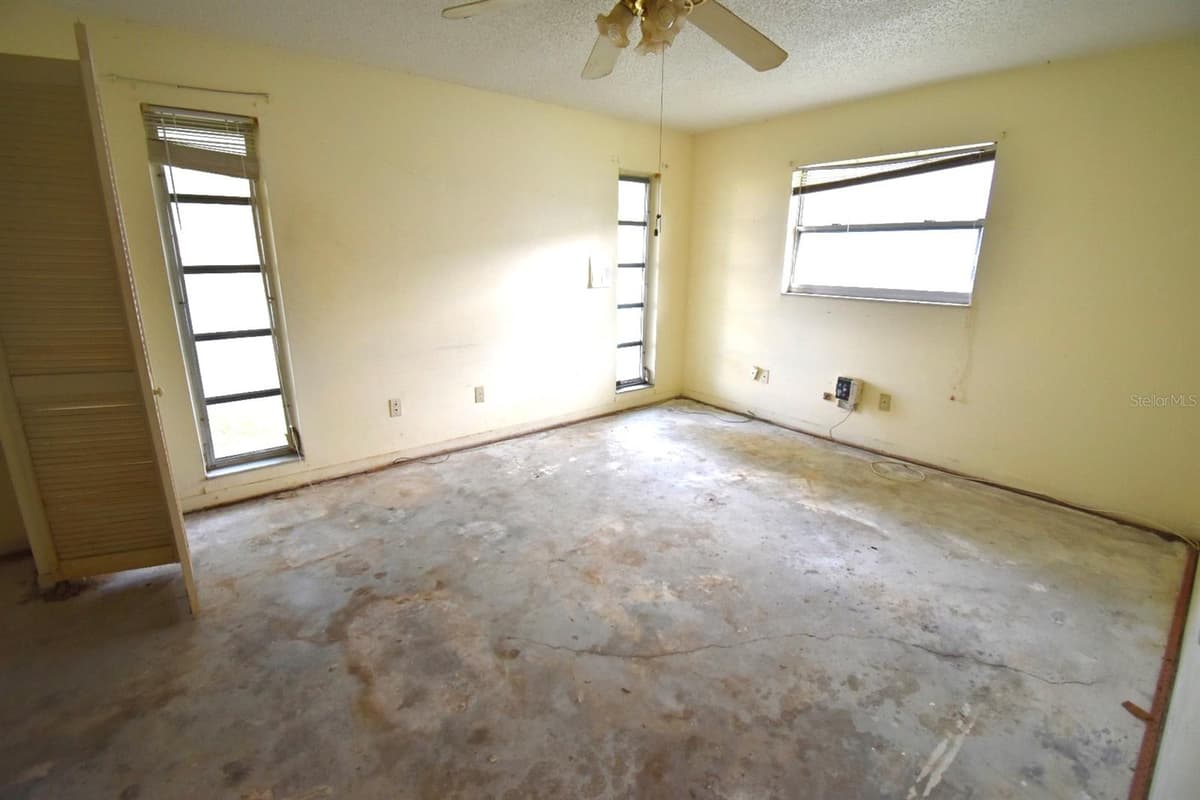 704 LEMONWOOD DRIVE — photo 13 of 24