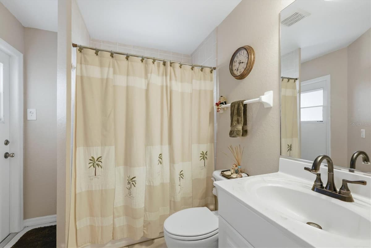 4538 ELDRON AVENUE — photo 24 of 37