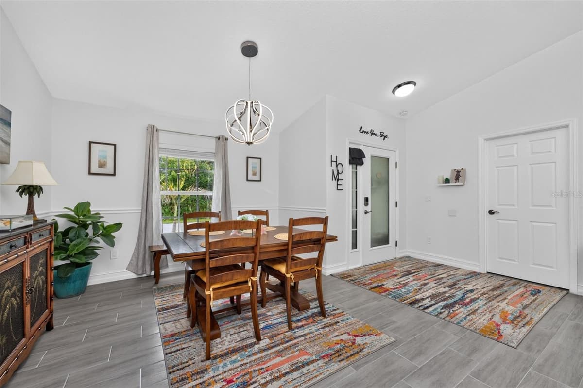 10177 WILDCAT STREET — photo 4 of 44