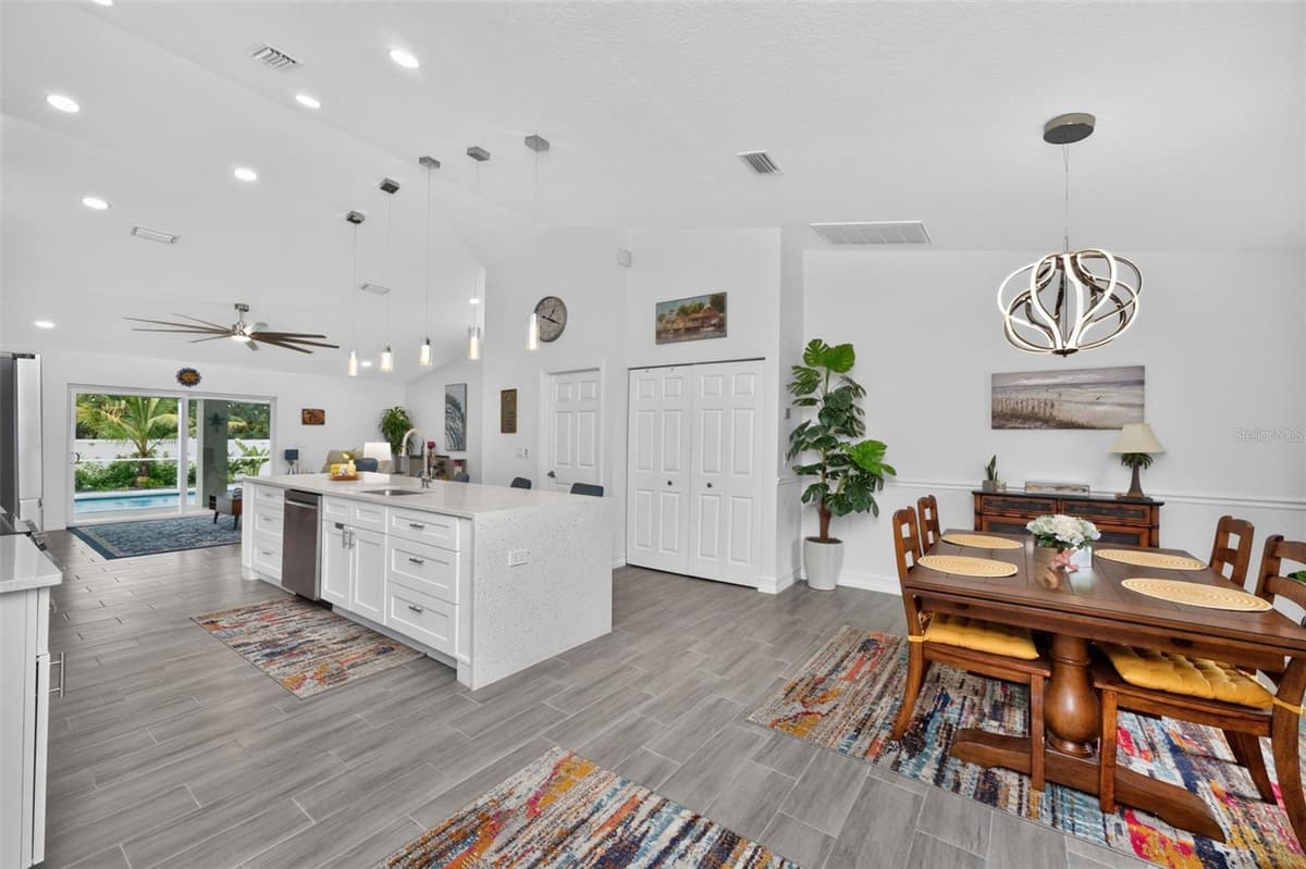 10177 WILDCAT STREET — photo 13 of 44